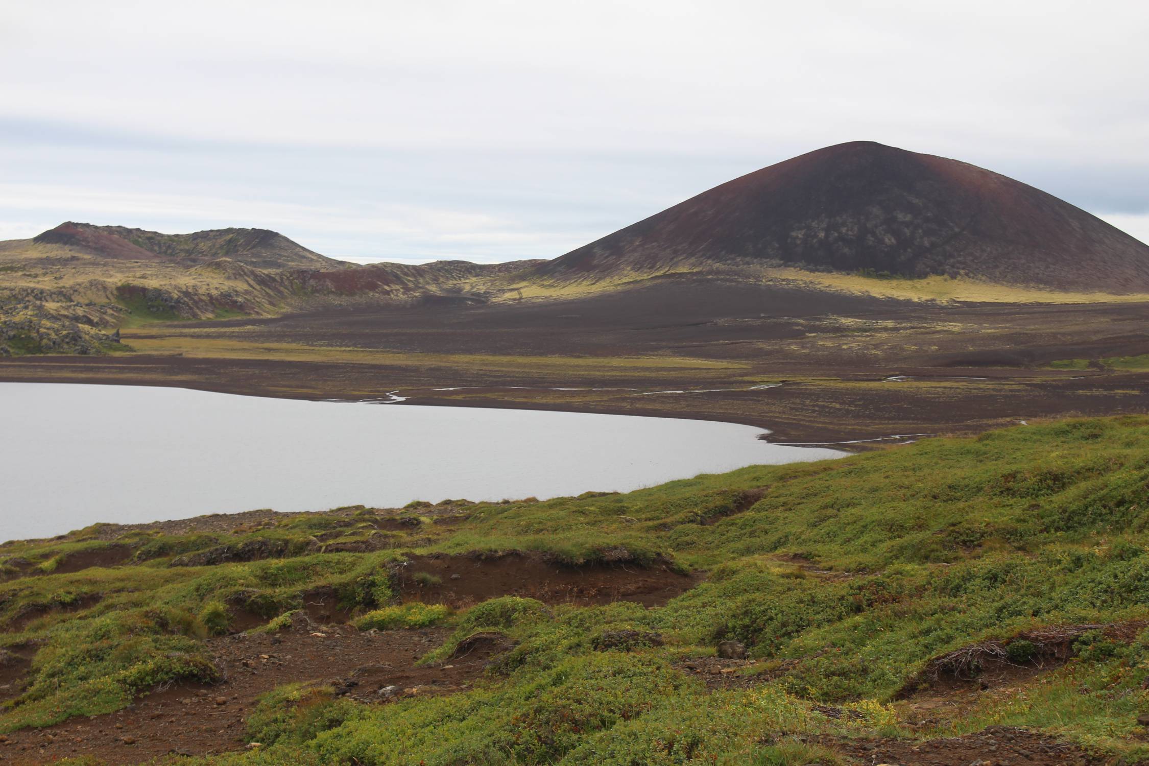 Islande, Selvallavatn, volcan