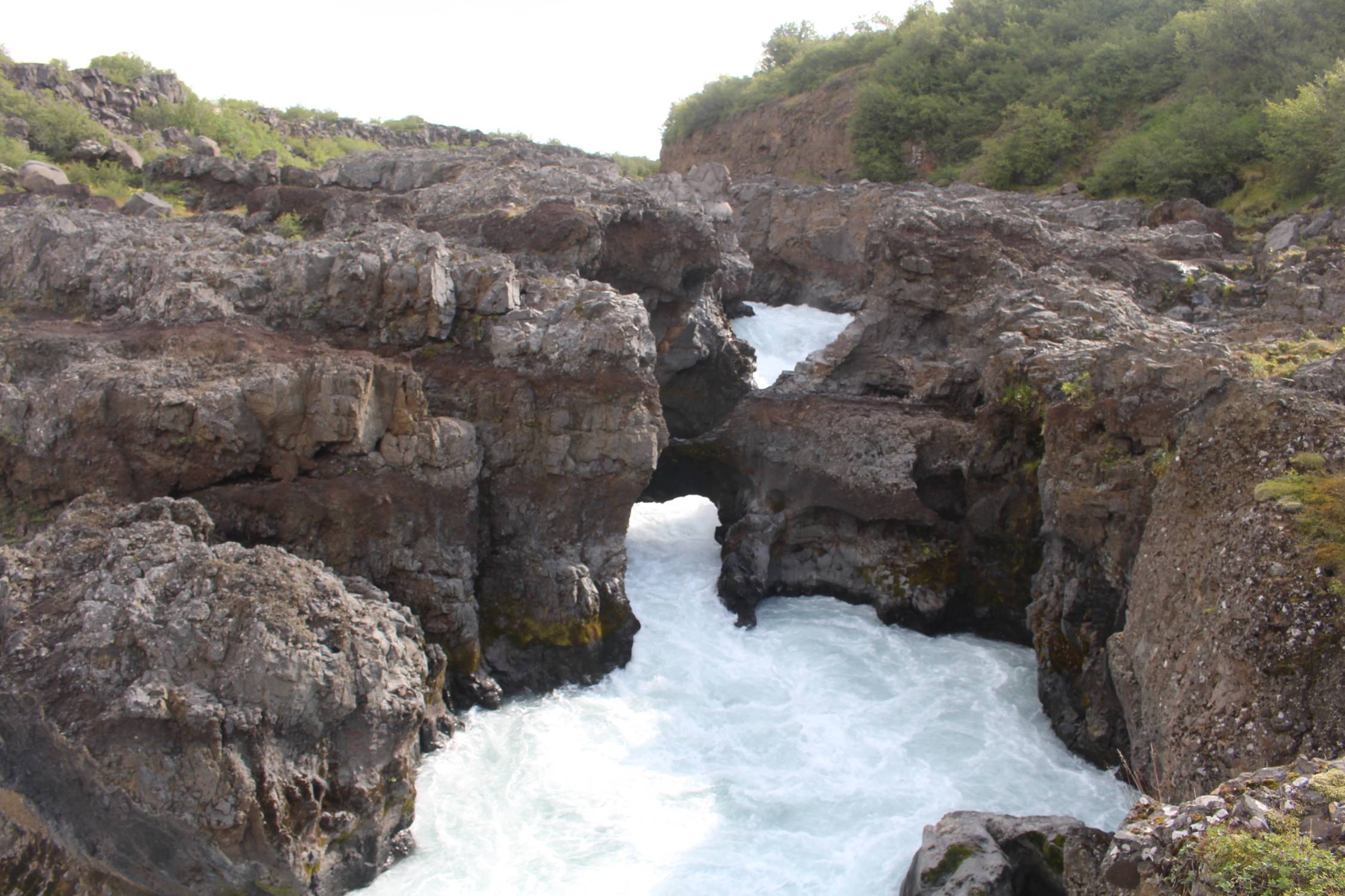 Islande, cascade Barnafoss