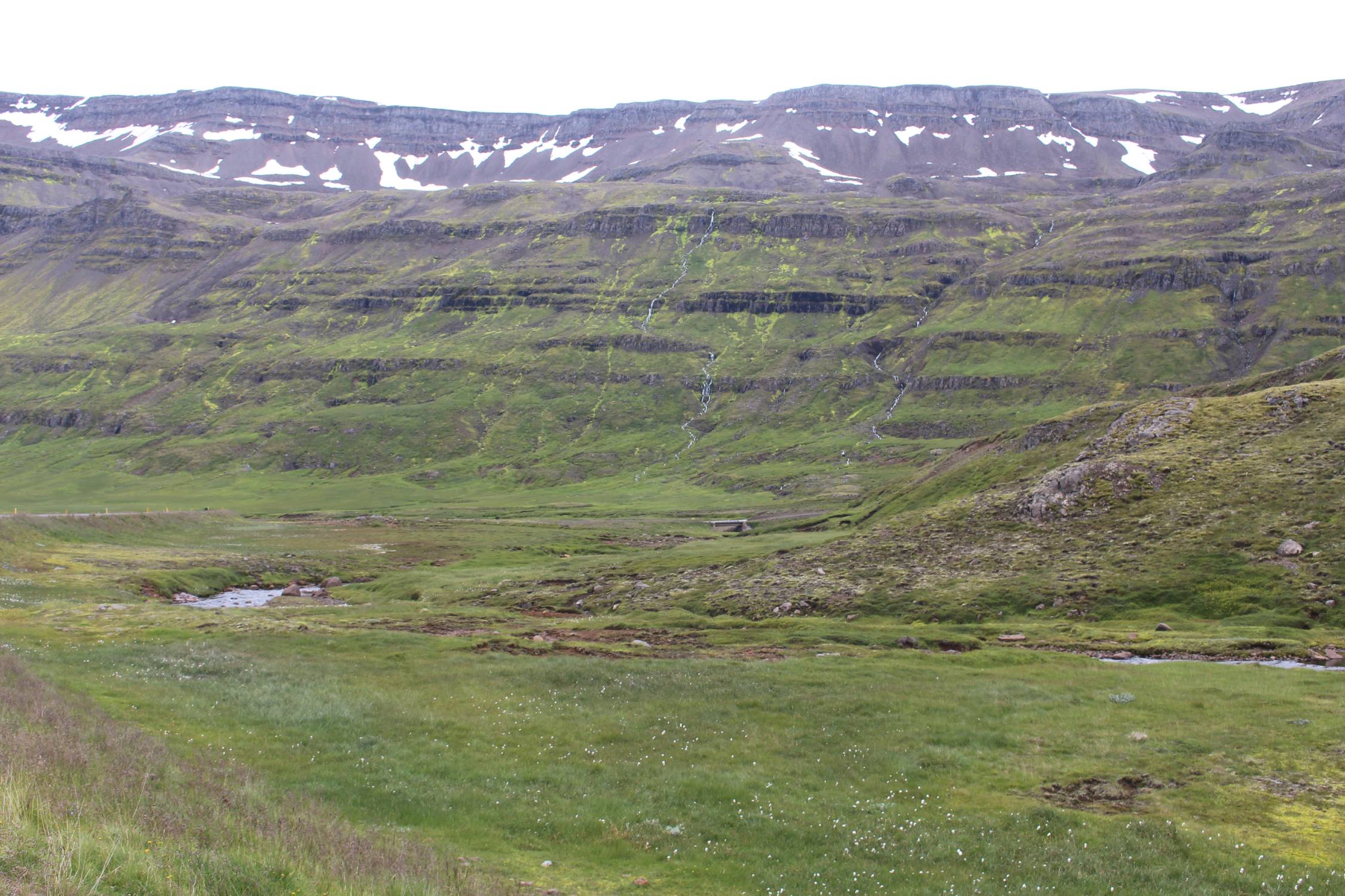 Islande, Seydisfjördur, montagnes