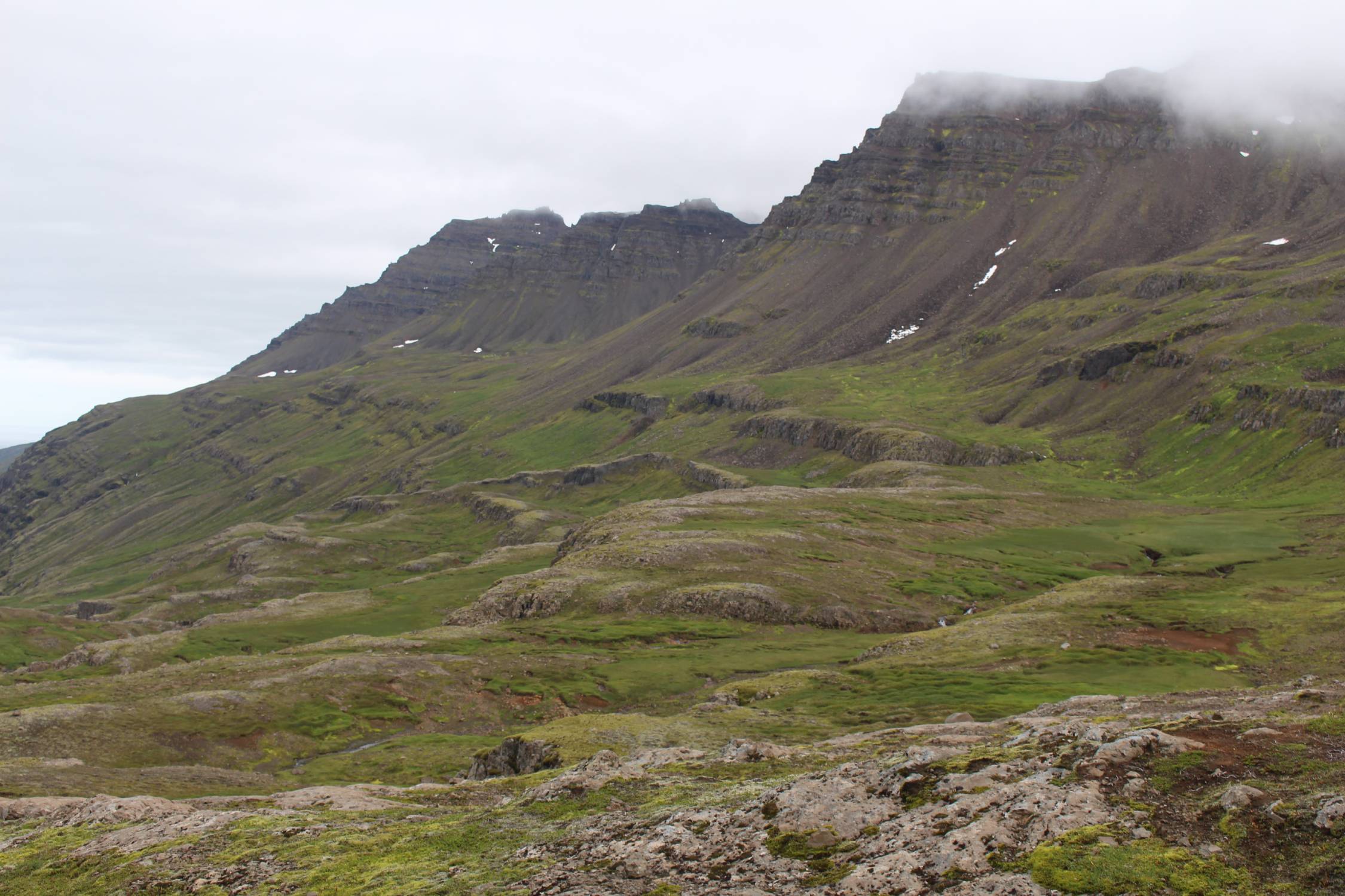 Islande, Mjoifjördur, paysage