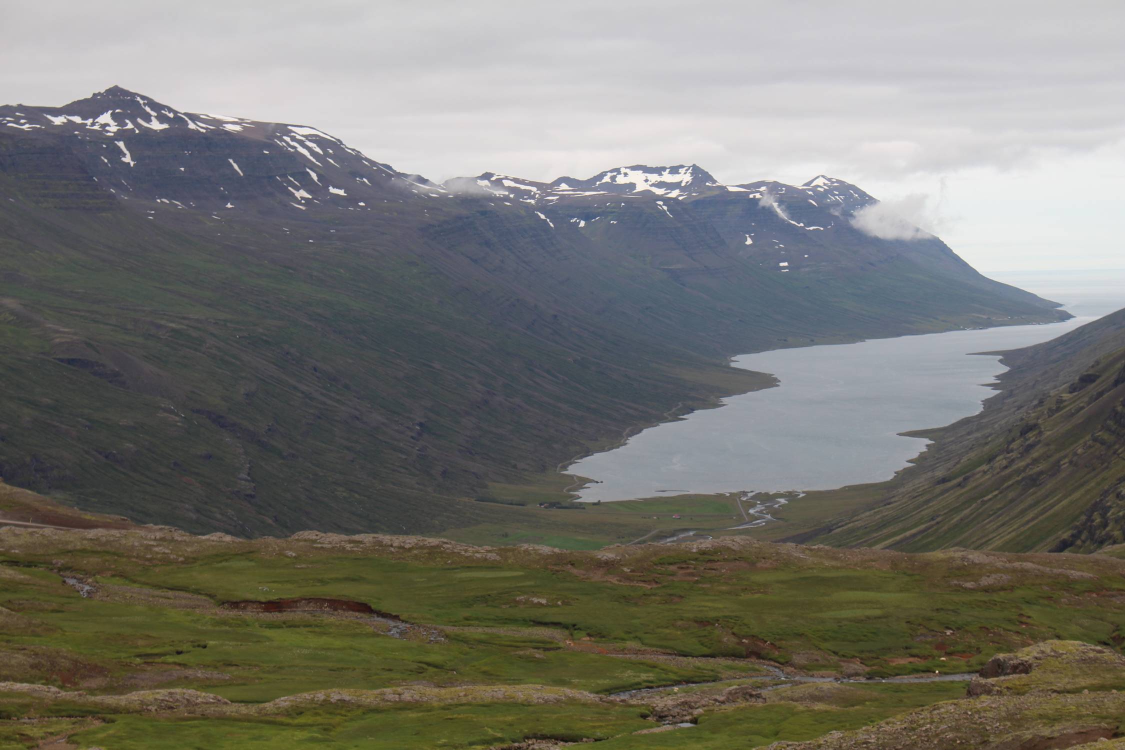 Islande, fjörd de Mjoifjördur