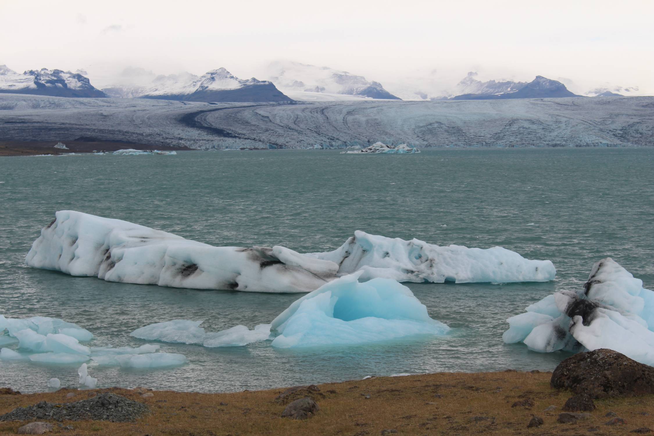 Islande, lac de Fjallsárlón, glaces