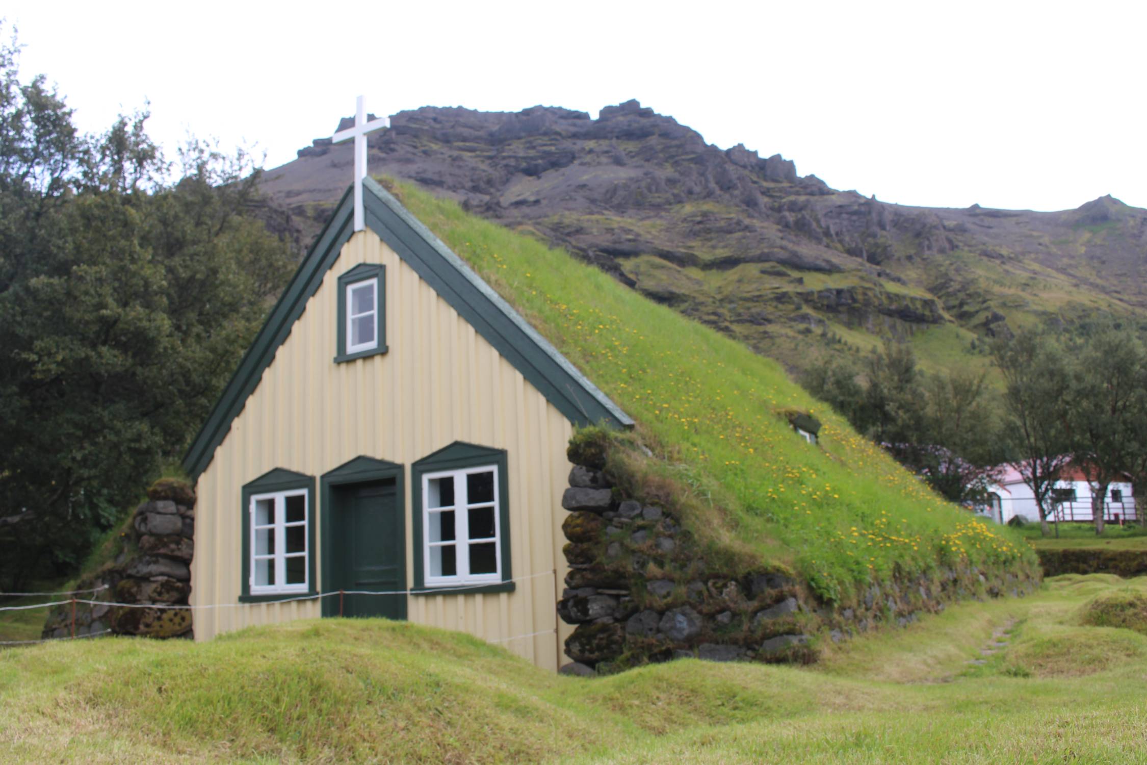 Islande, Hof, église