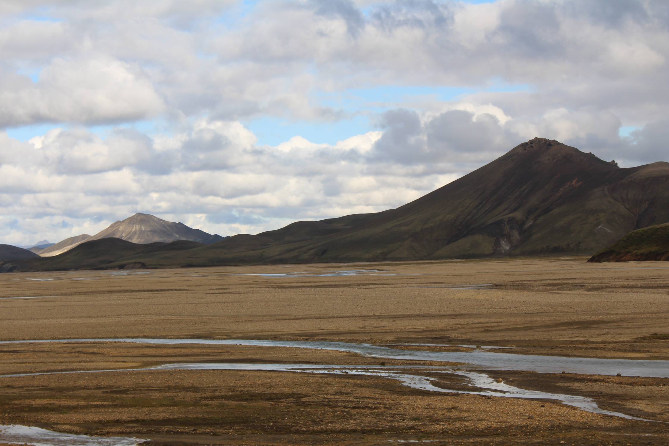 Islande, paysage Landmannalaugar, rivière