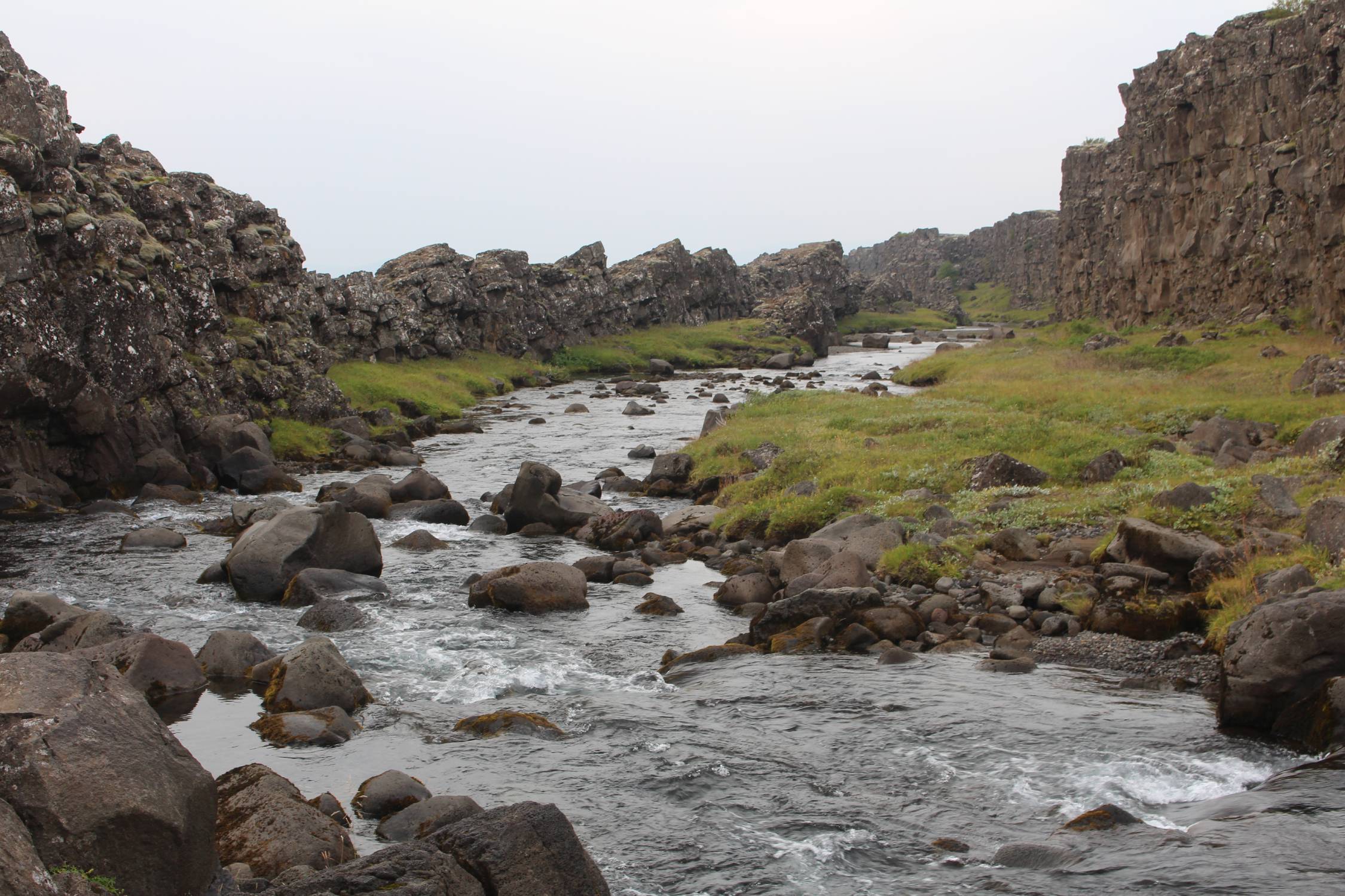 Islande, parc de Thingvellir, rivière