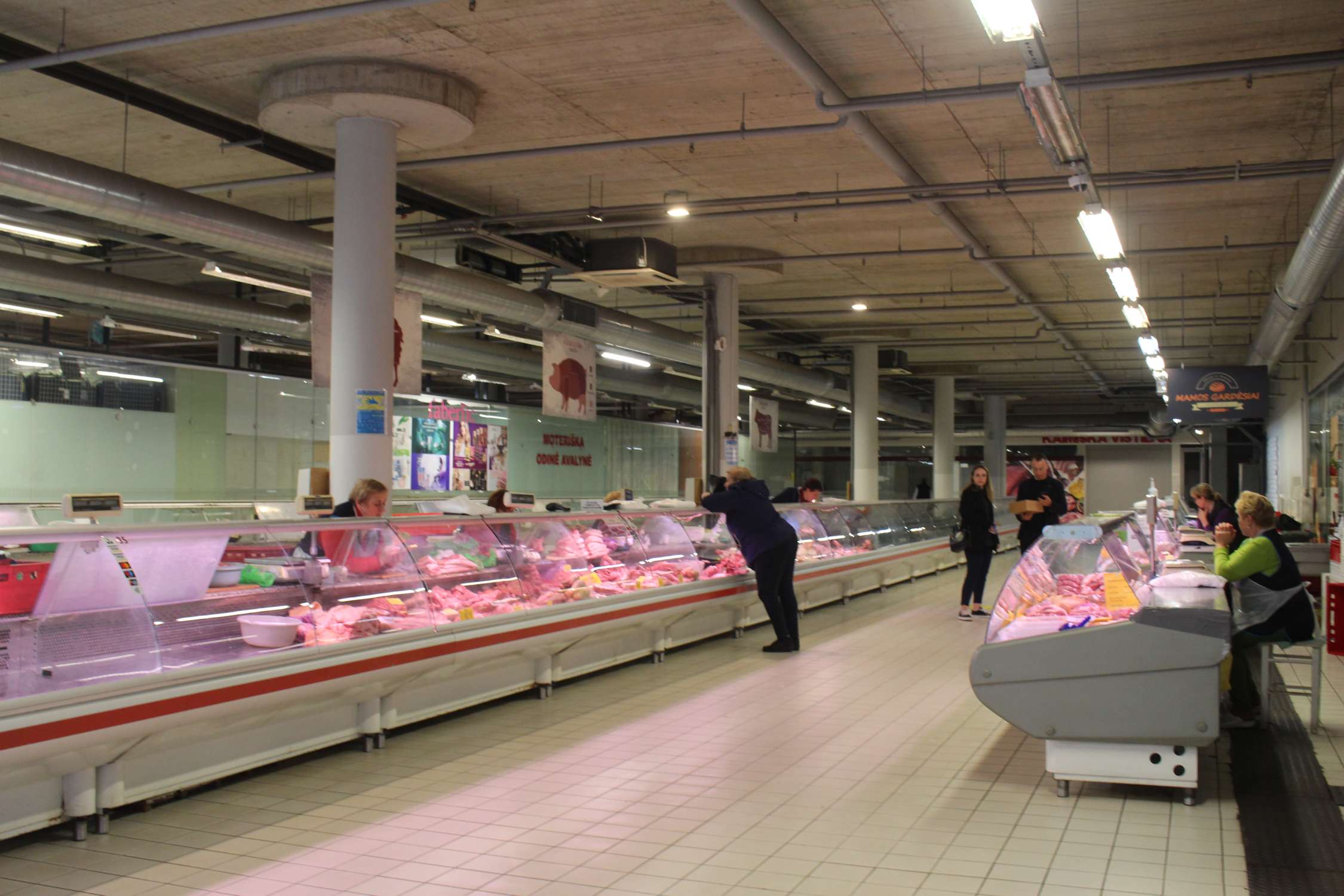 Vilnius, marché Halès, boucherie