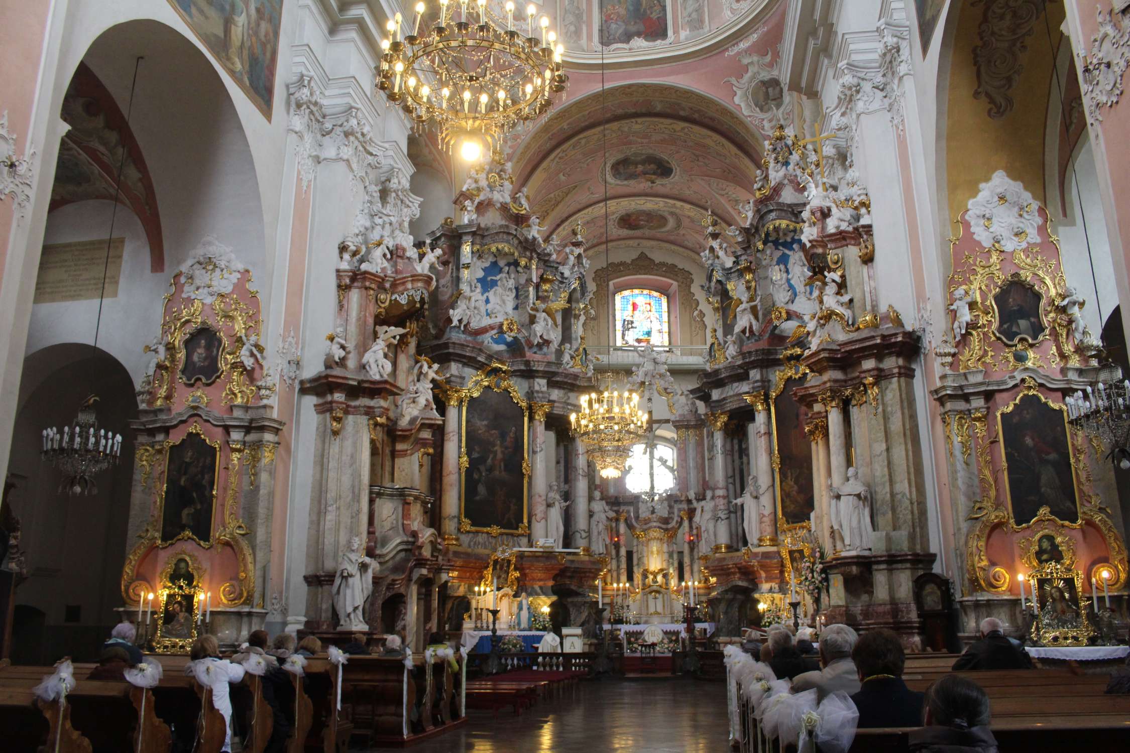 Vilnius, église du Saint-Esprit, intérieur