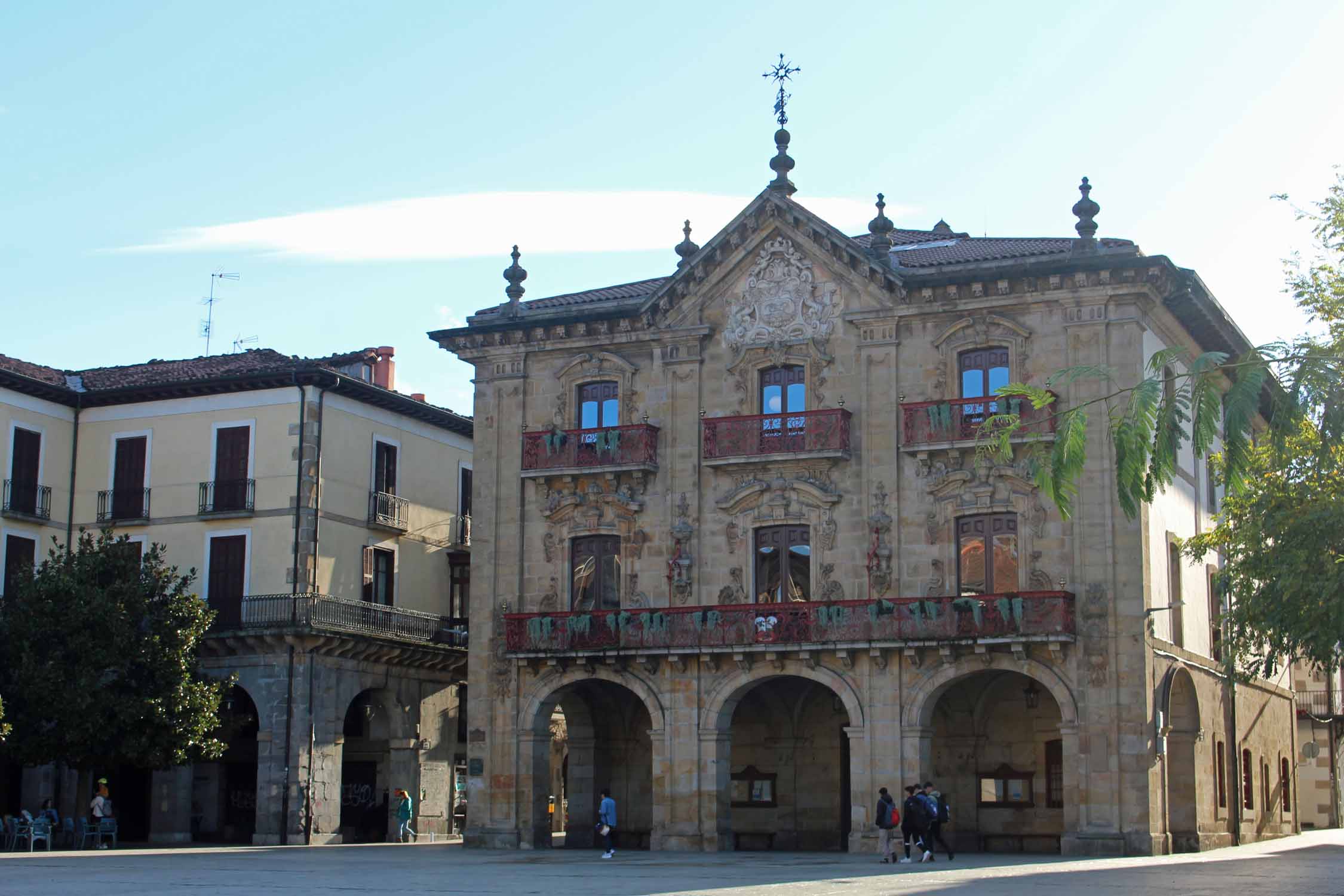 Ognate, place de los Fueros, hôtel de ville