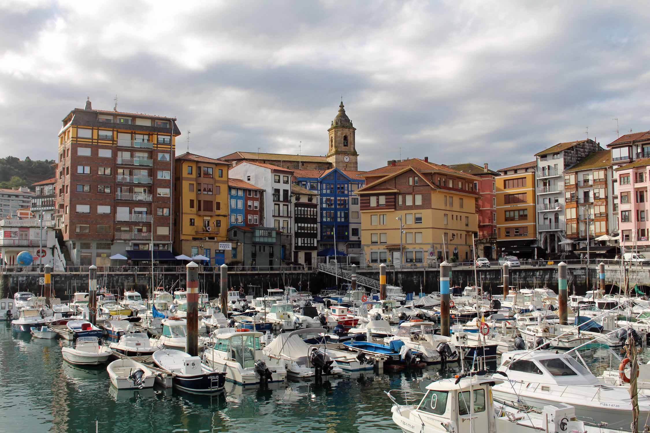 Bermeo, port