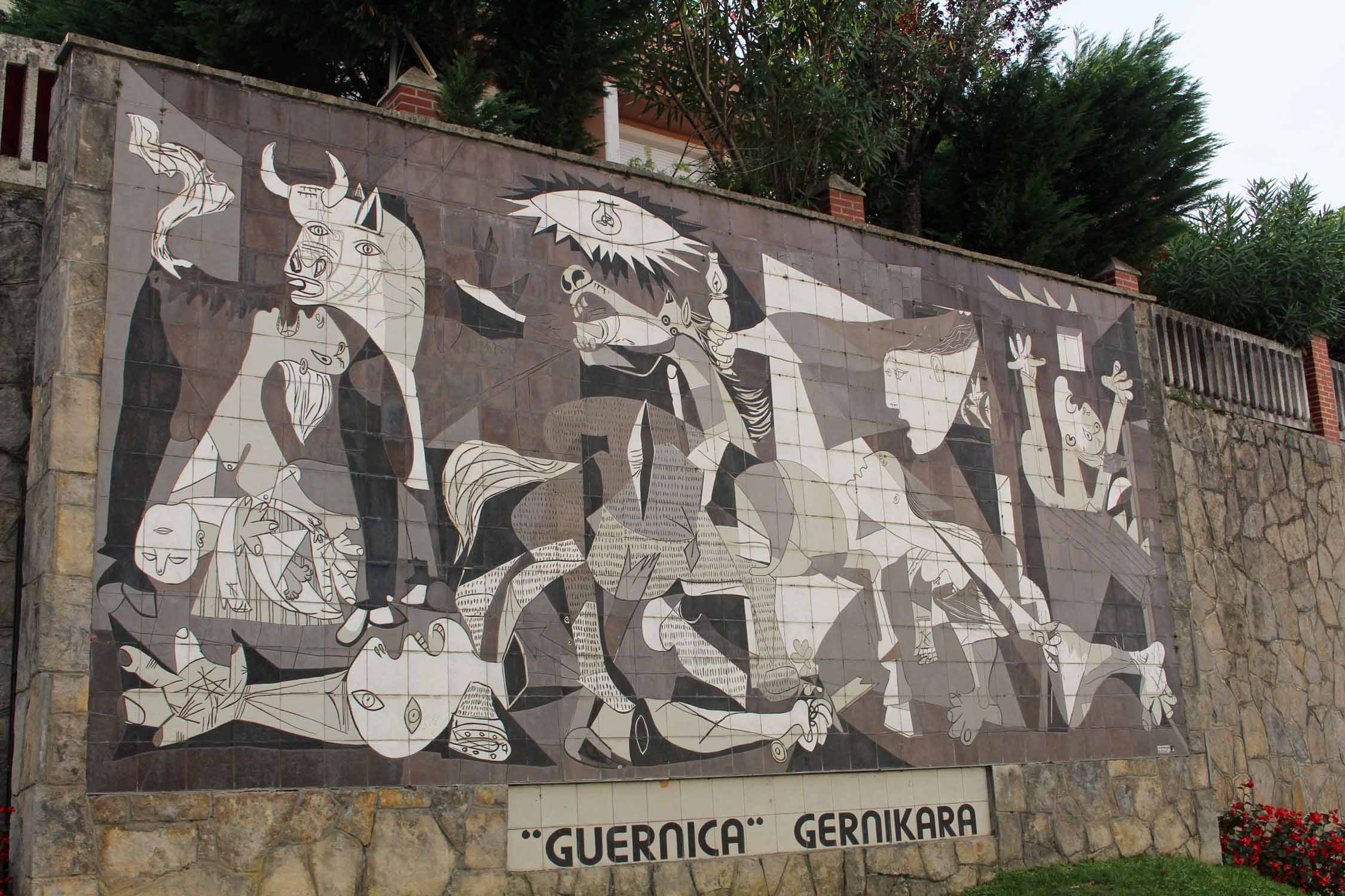 Guernica, mur, tableau de Picasso