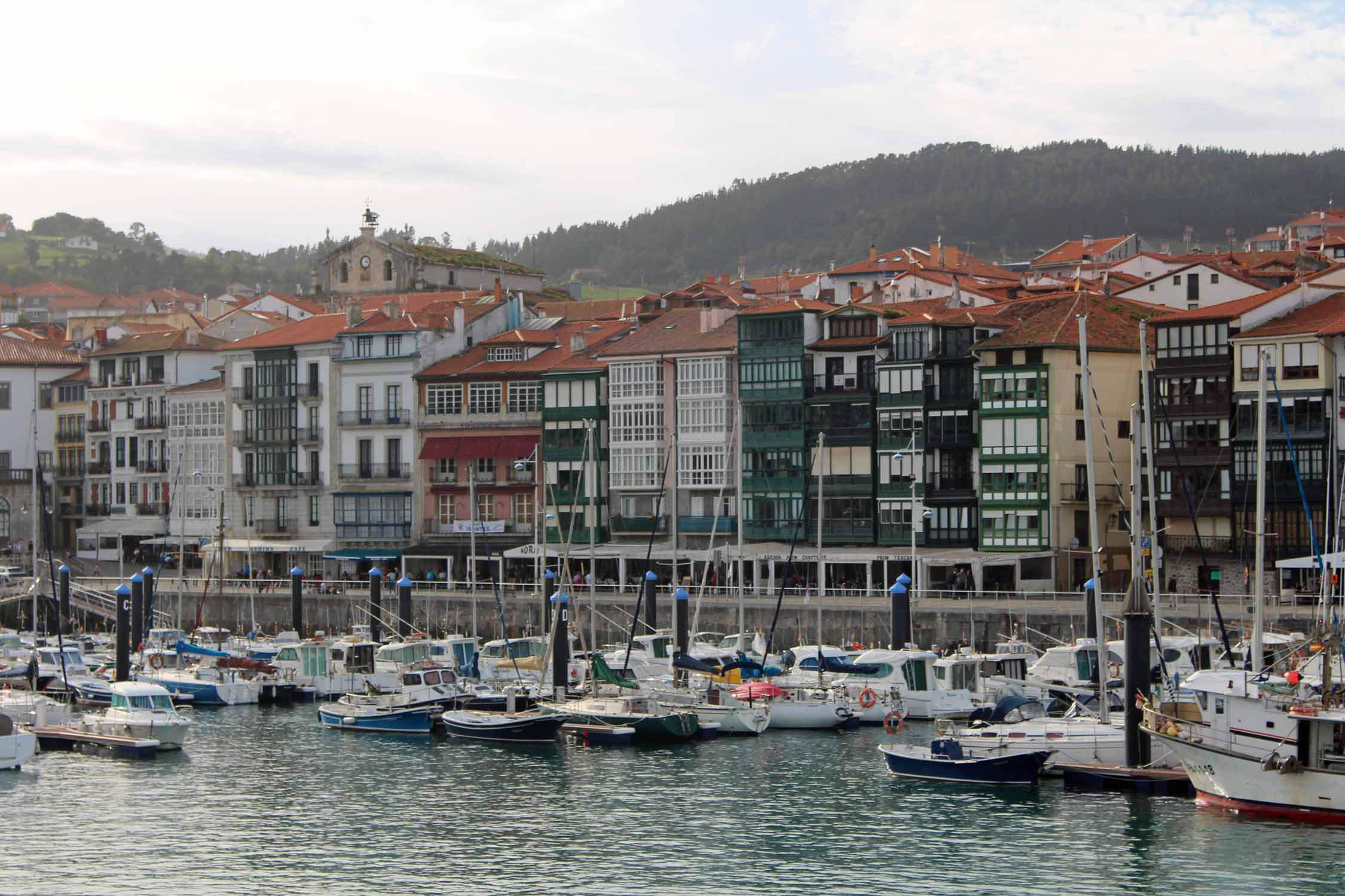 Lekeitio, port