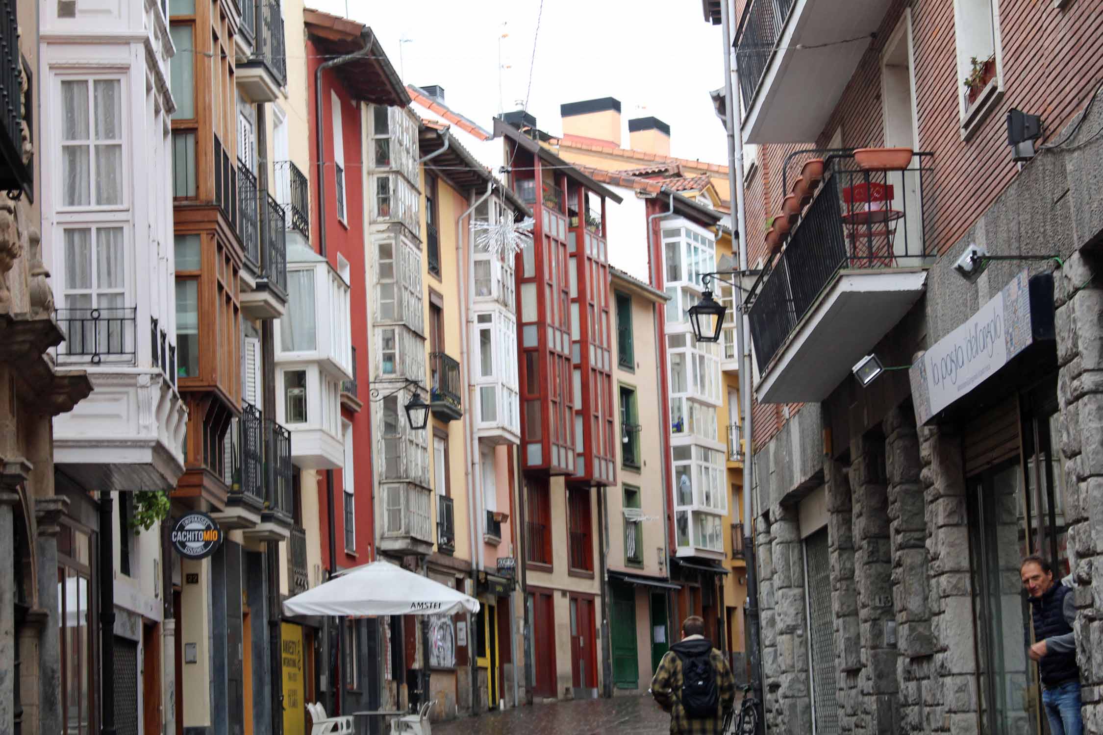 Vitoria-Gasteiz, ruelle, façades typiques