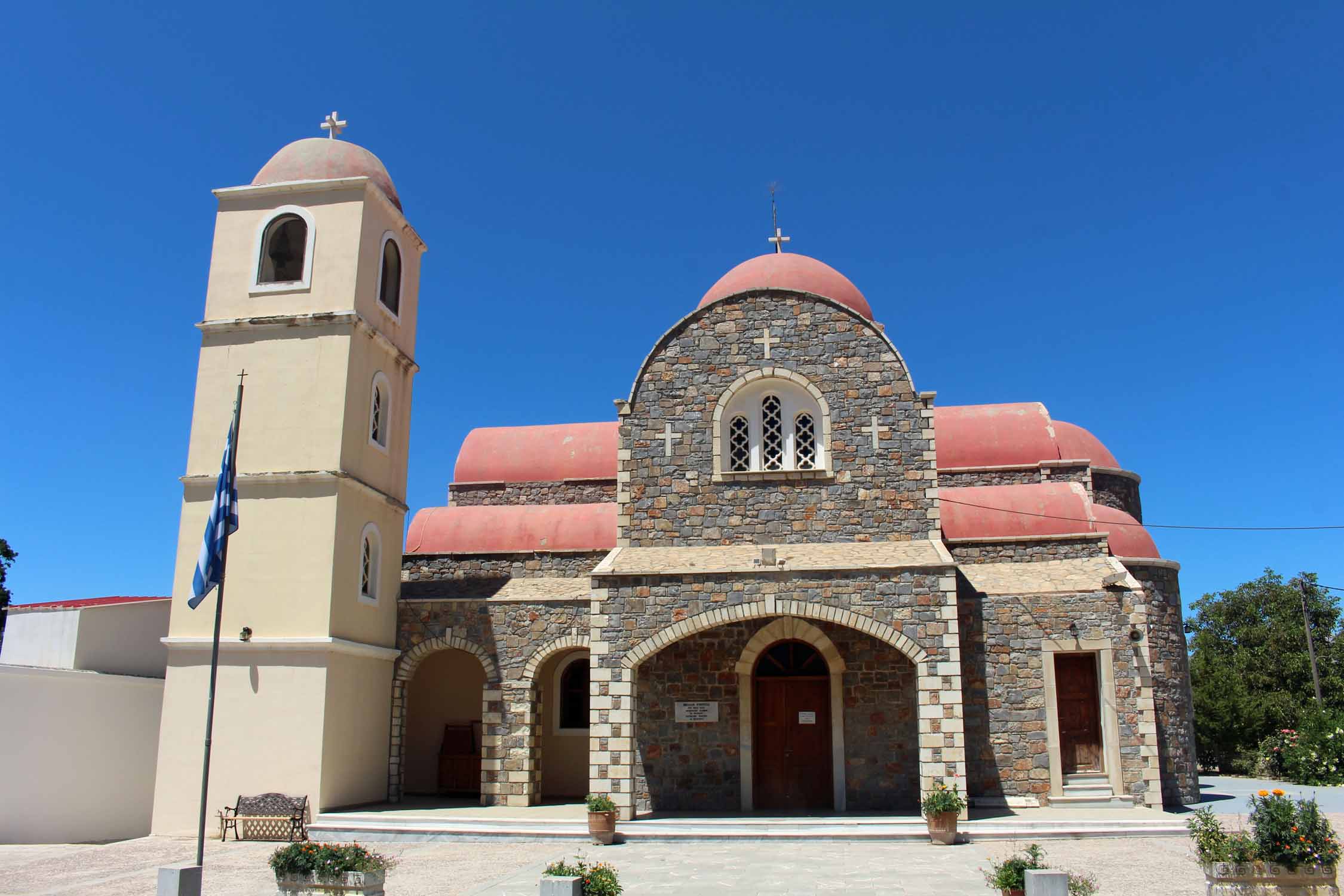 Crète, Kaminaki, église