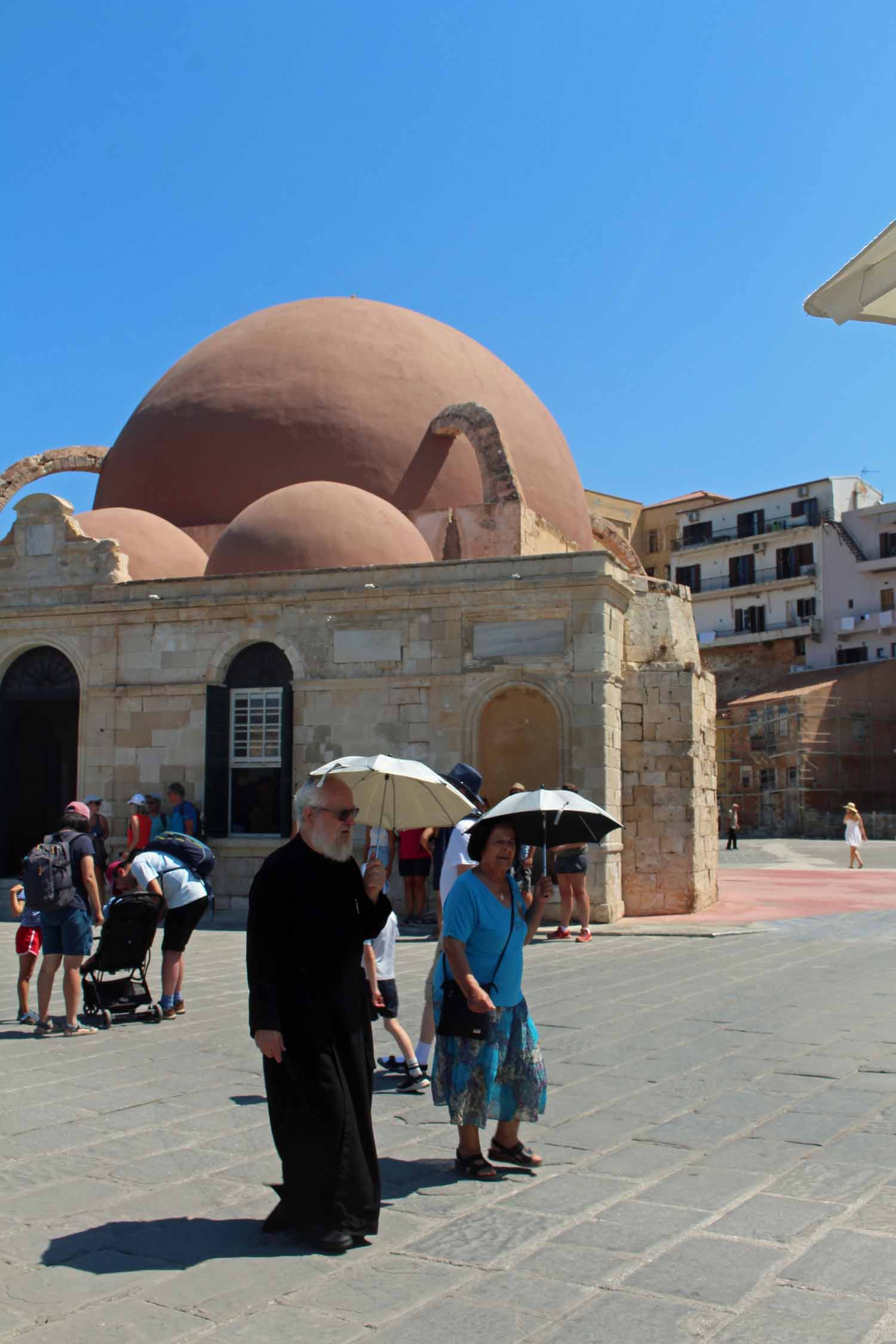 Crète, La Canée, mosquée, prêtre