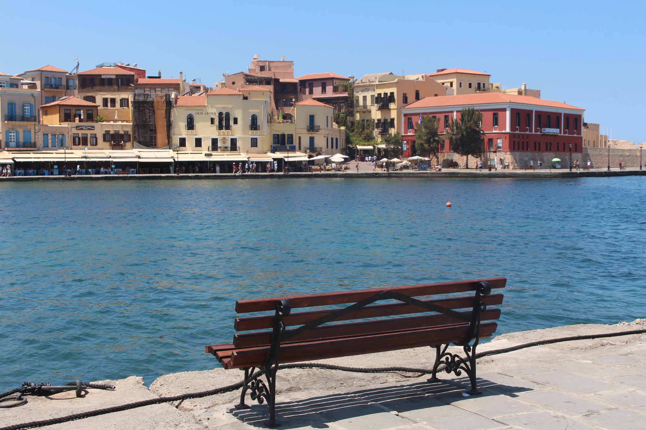 Crète, La Canée, vieux port, banc