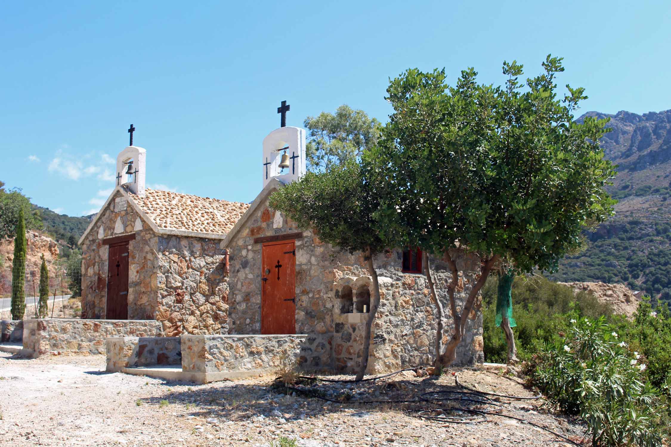 Crète, Azogires, chapelles