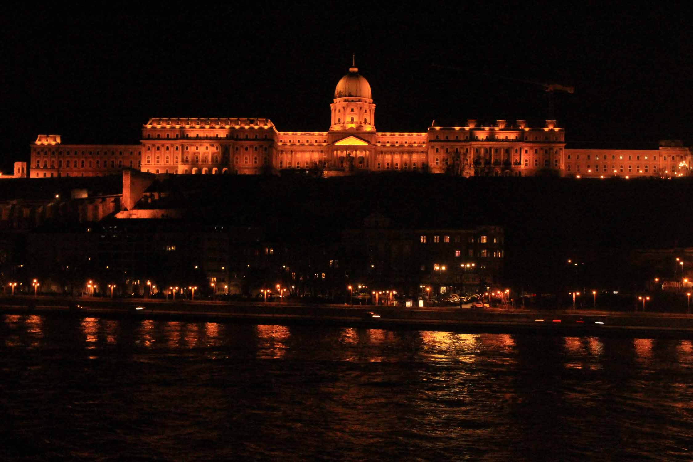 Budapest, Palais royal, nuit