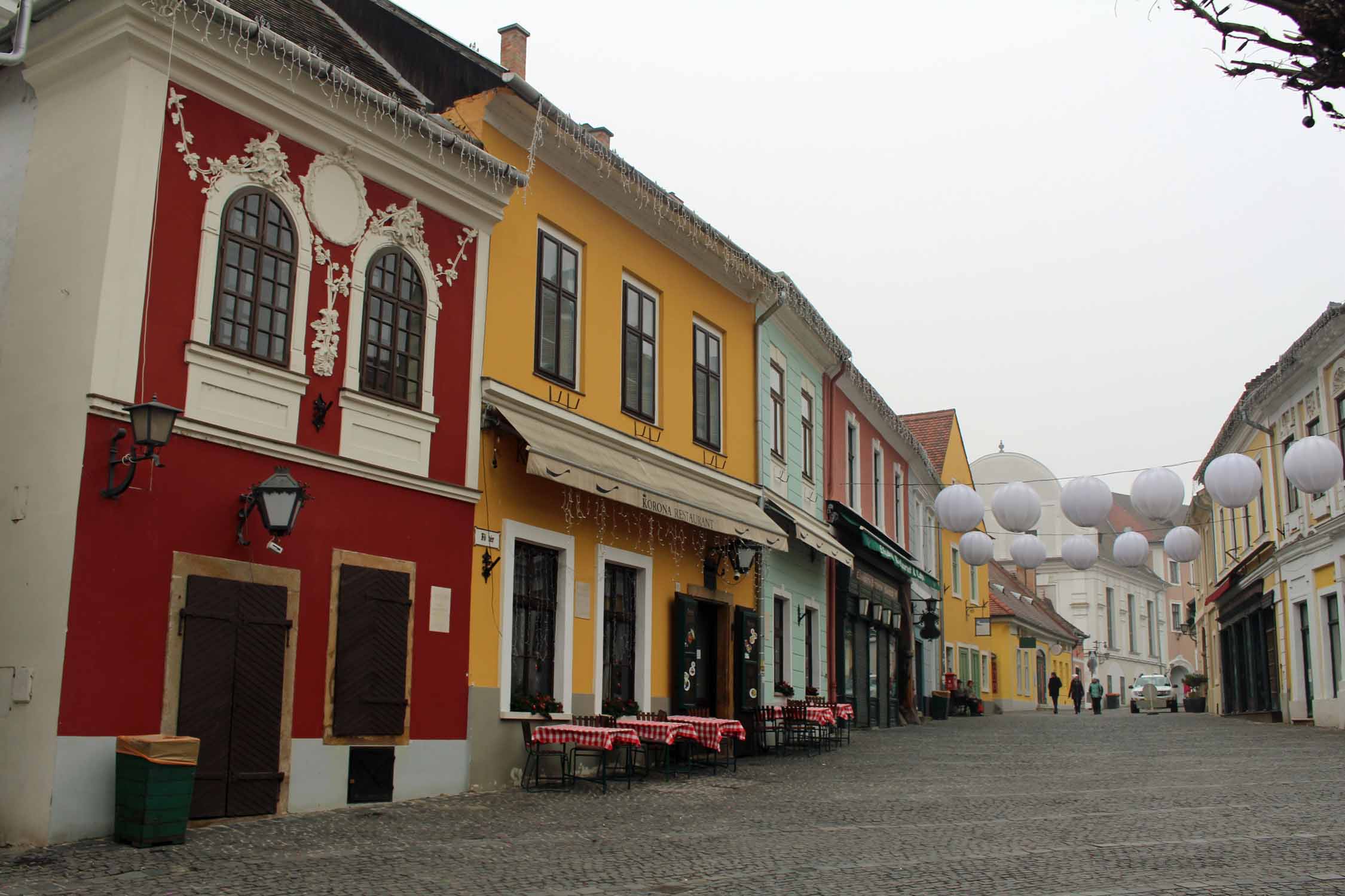 Szentendre, maisons colorées