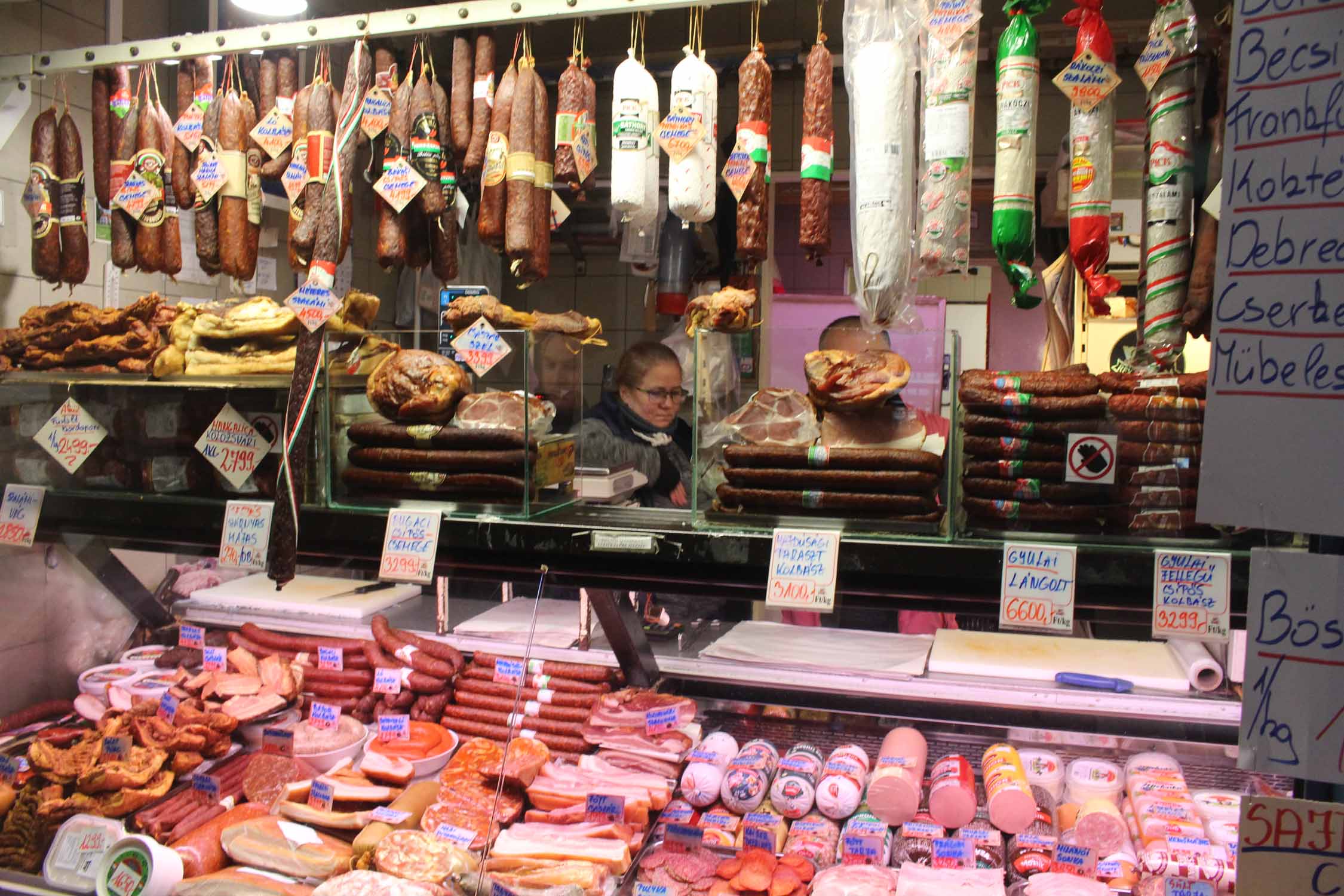 Budapest, marché central, charcuterie