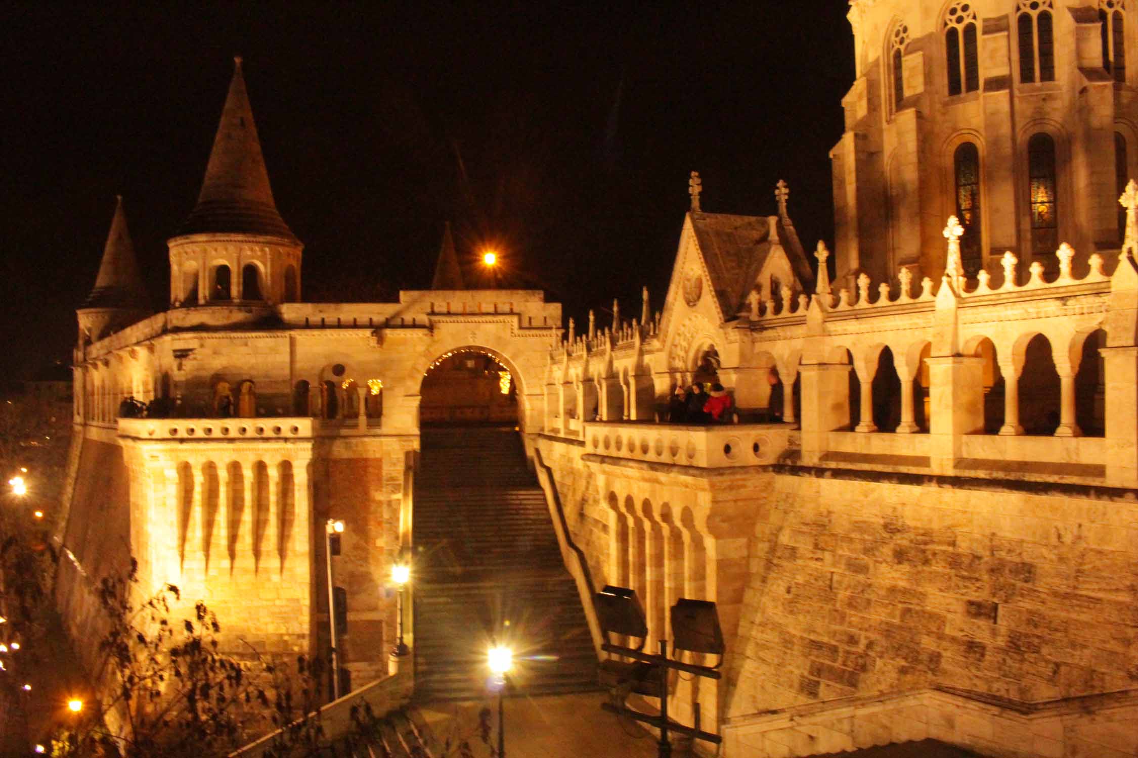 Budapest, Bastion des Pêcheurs, nuit, escaliers