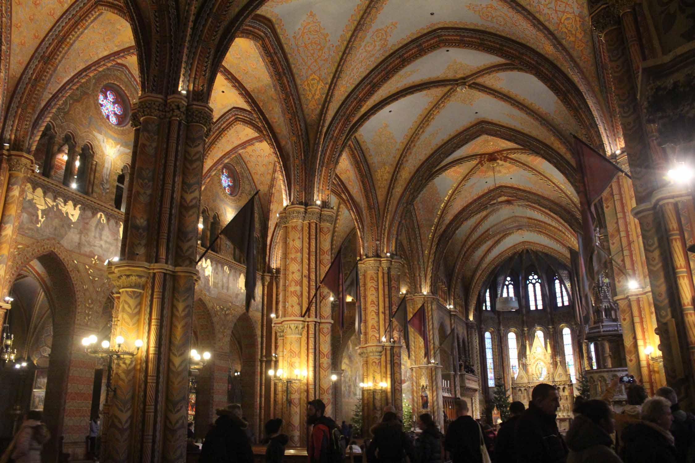 Budapest, église Notre-Dame de l'Assomption, nef