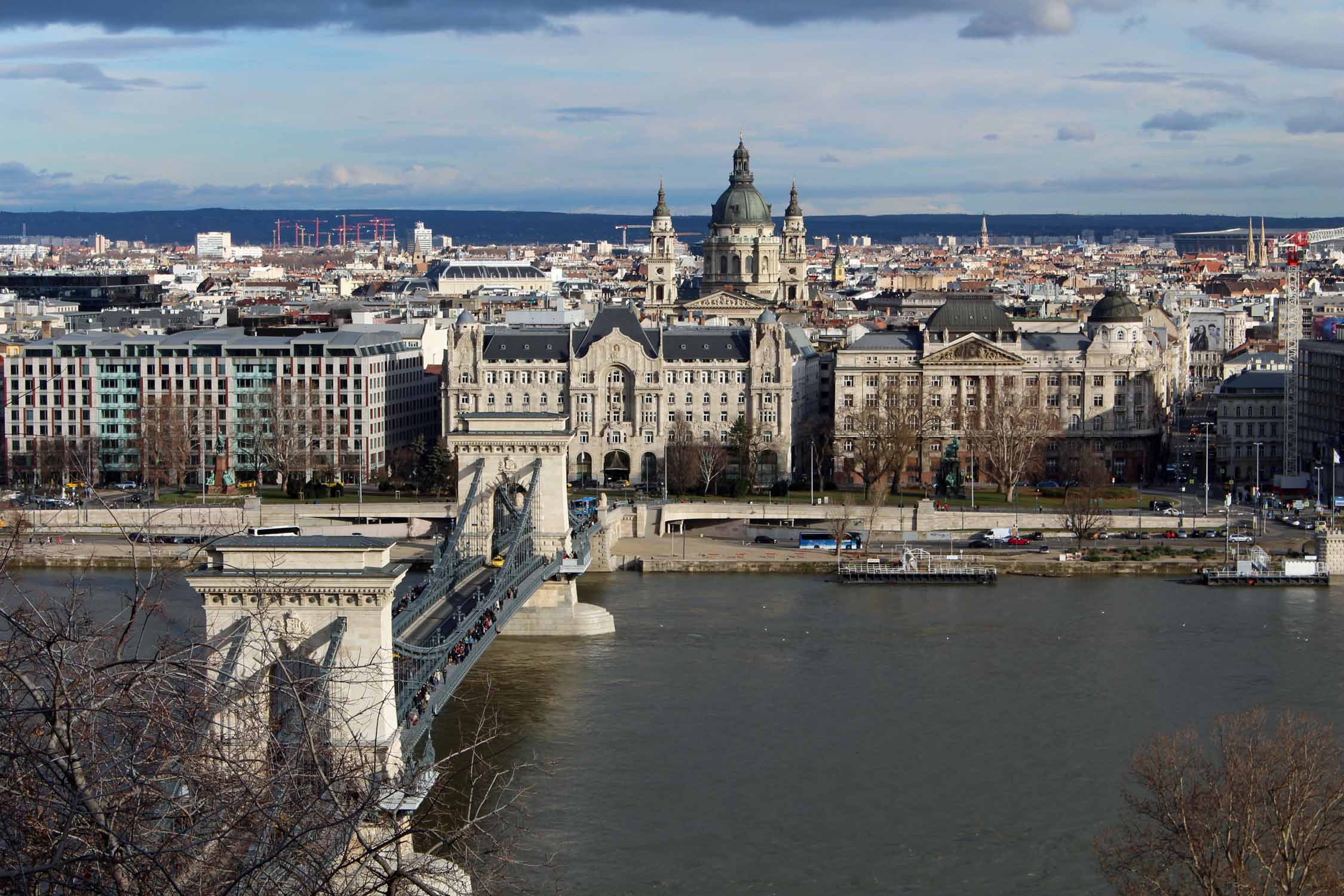 Vue de Budapest, Pont aux Chaînes