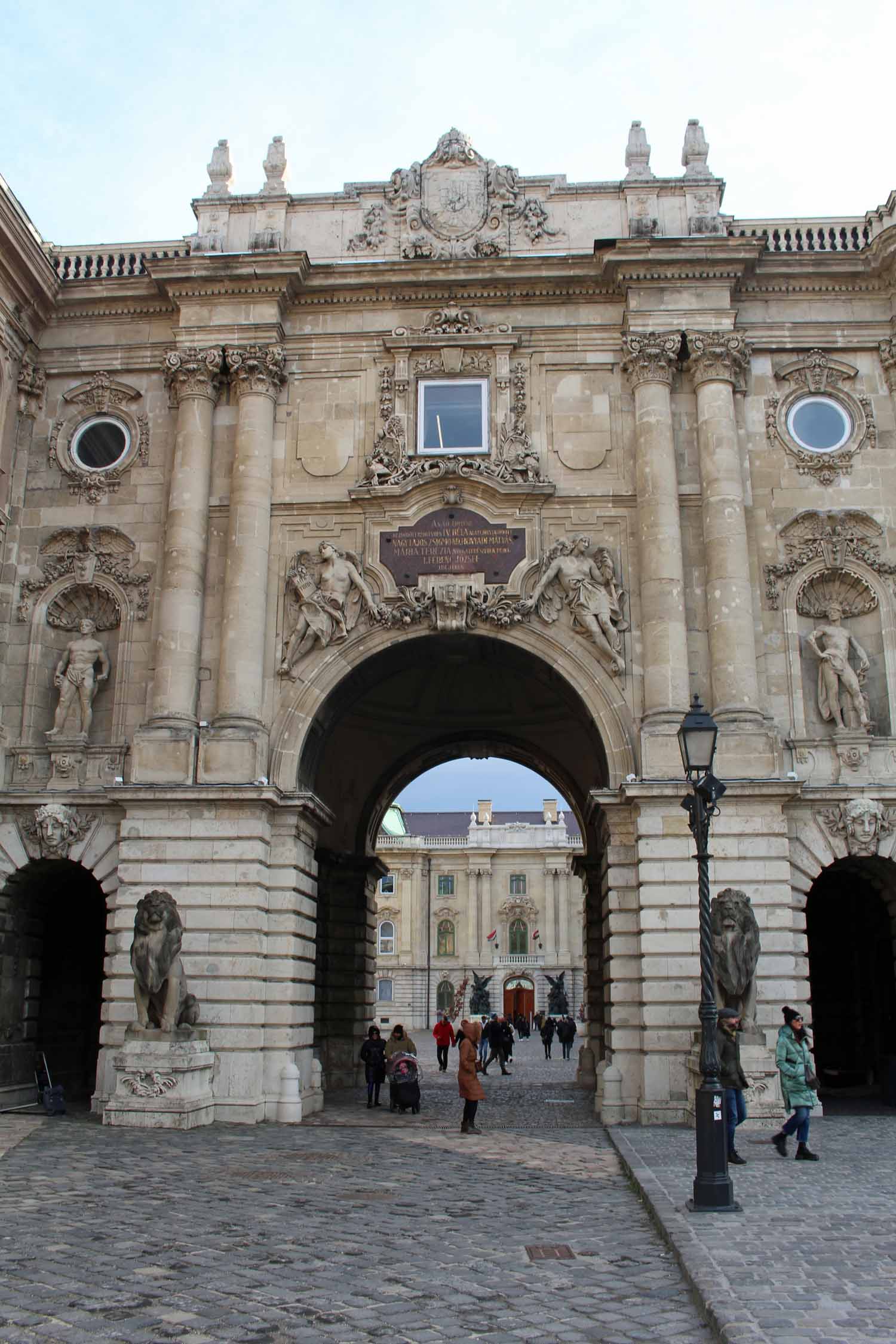 Budapest, Palais royal, cour des Lions