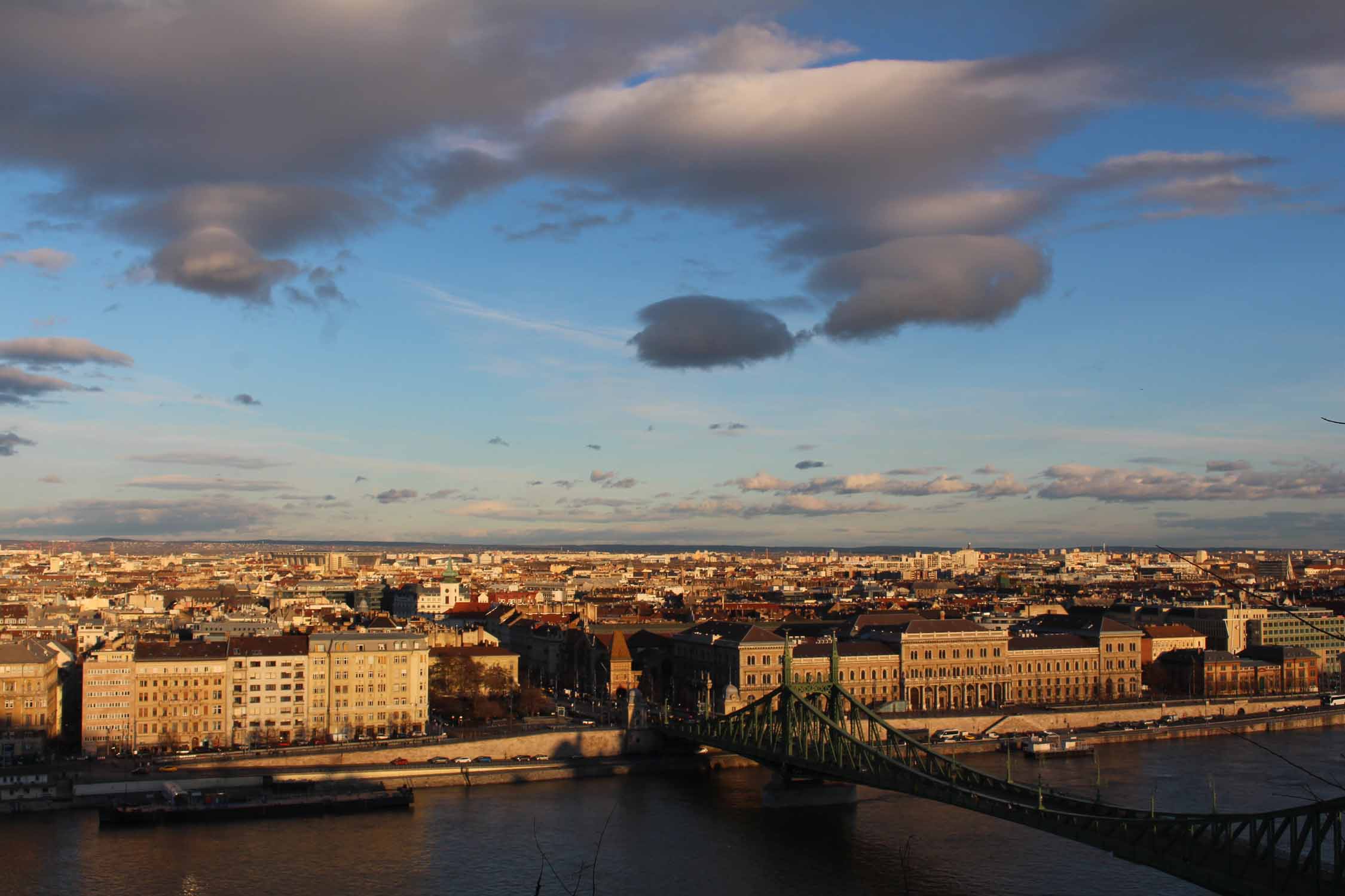 Budapest, mont Gellért, panorama, soir