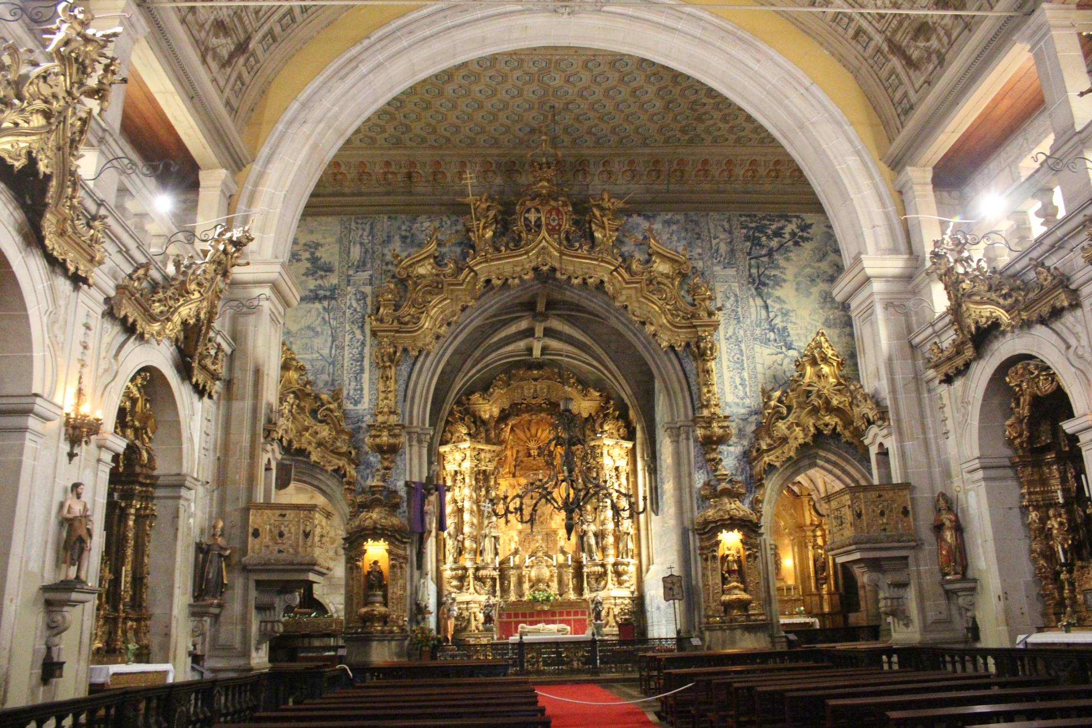 Guimarães, église Saint-François, intérieur