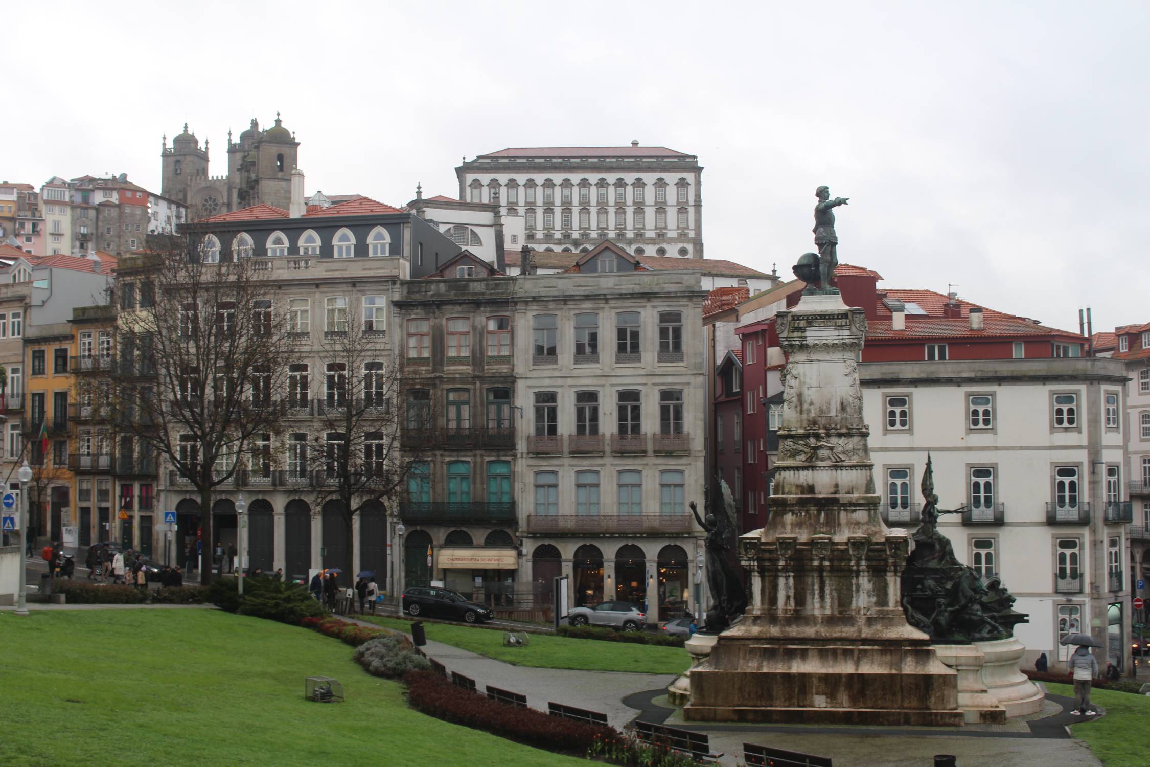 Porto, place Infante dom Henrique